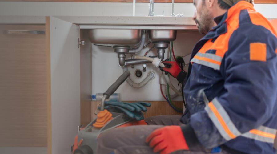Descale Tankless Water Heater in Cheyenne, OK